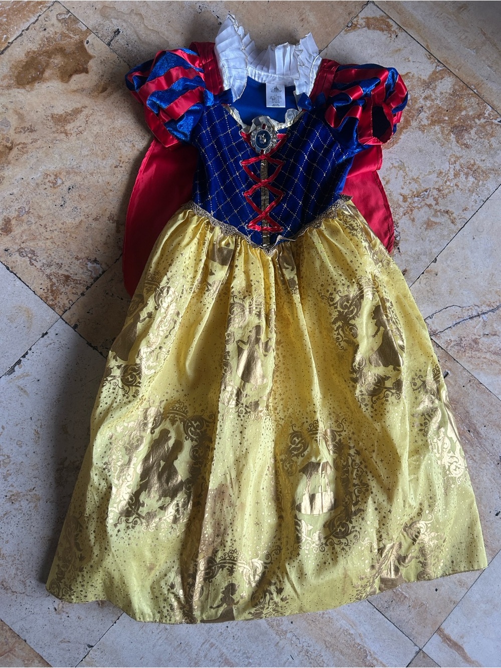Disney Snow White Princess Dress-Up Costume - size 7/8
